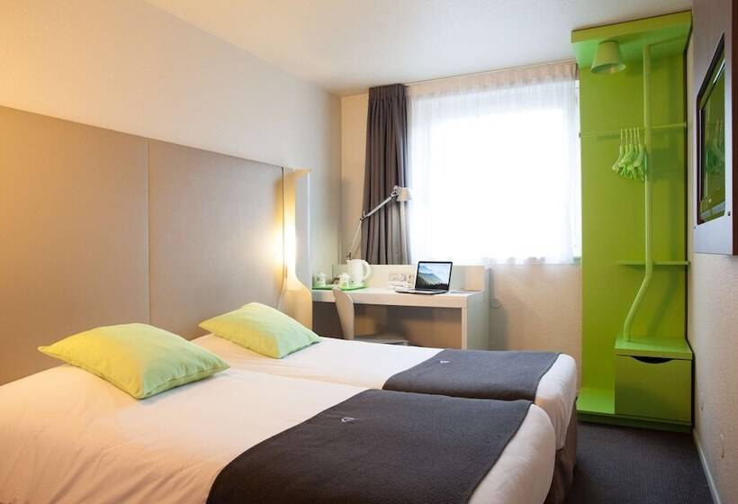 Номер Стандарт, Campanile Paris Ouest Nanterre La Defense