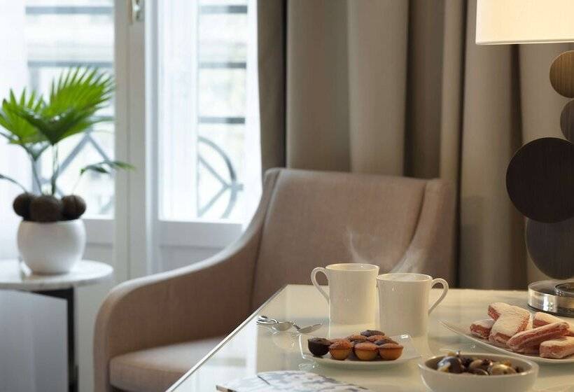 Chambre Familiale, Du Louvre In The Unbound Collection By Hyatt