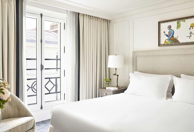 Suite Familiale, Du Louvre In The Unbound Collection By Hyatt