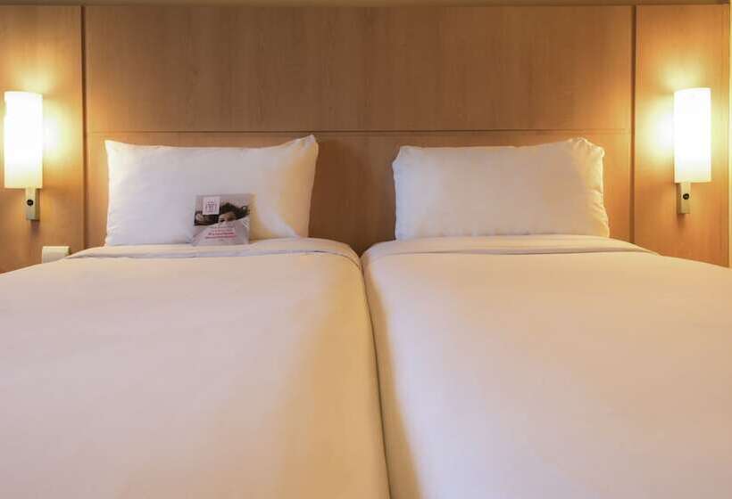 Номер Стандарт, Ibis Bordeaux Lac