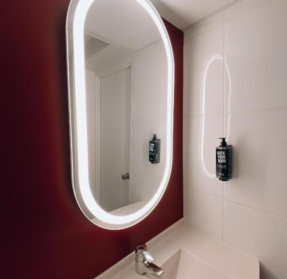 스탠다드 룸, Ibis Nîmes Ouest   A9