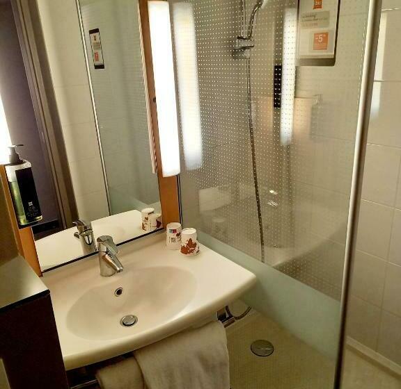 Номер Стандарт, Ibis Paris Porte D'orleans