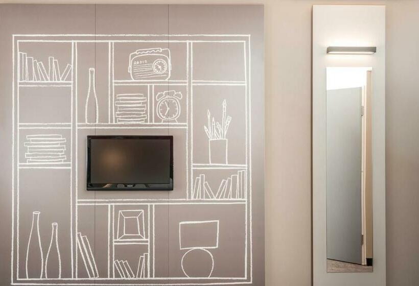 Номер Стандарт, Ibis Paris Porte D'orleans