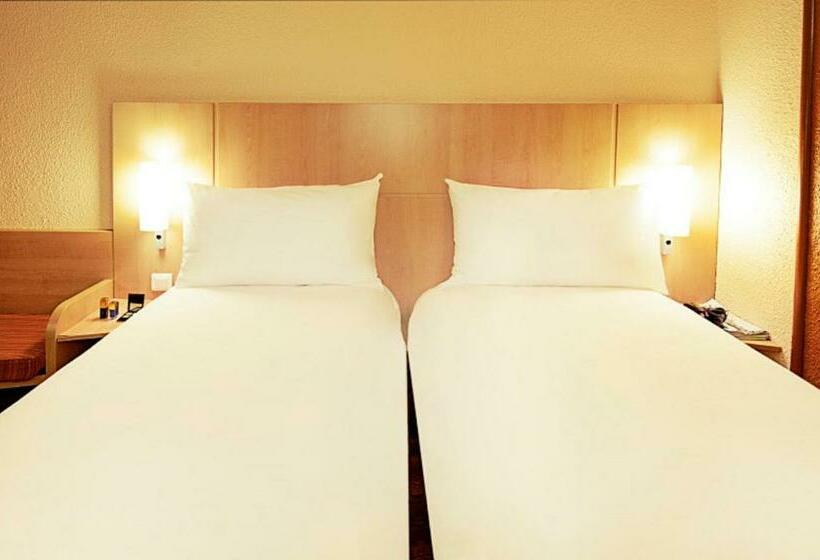 Номер Стандарт, Ibis Paris Porte D'orleans
