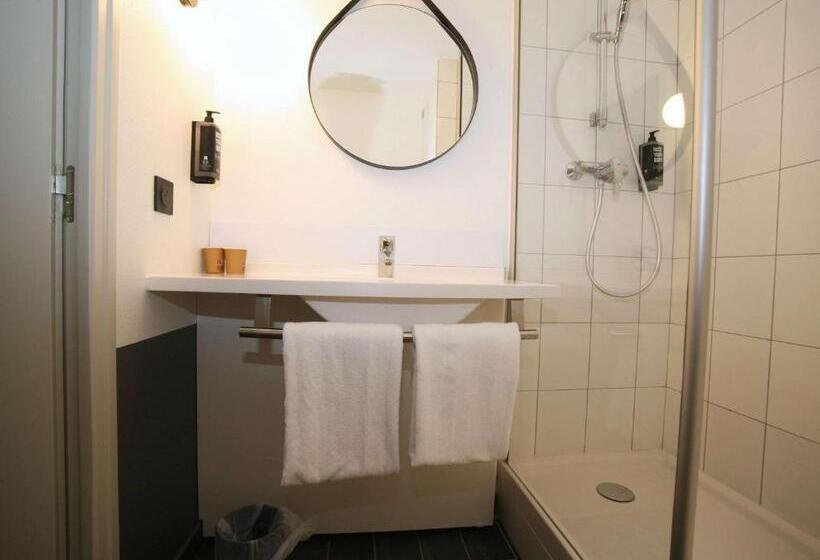 Номер Стандарт, Ibis Saint Lô