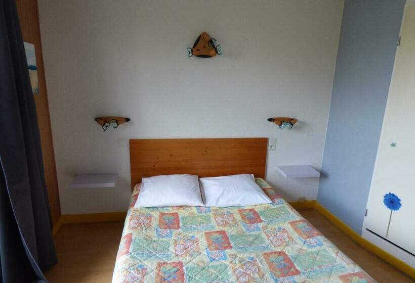 Quarto Estandar com Sacada, Restaurant La Chaumiere Du Lac