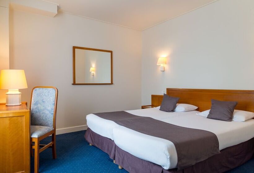 Номер Стандарт Вид на Горы, The Originals City, Hôtel Frisia, Beaulieusurmer