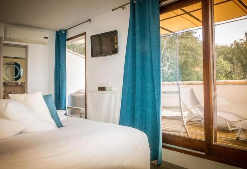 Номер Deluxe с Гидромассажем, Hôtel Le Belvédère