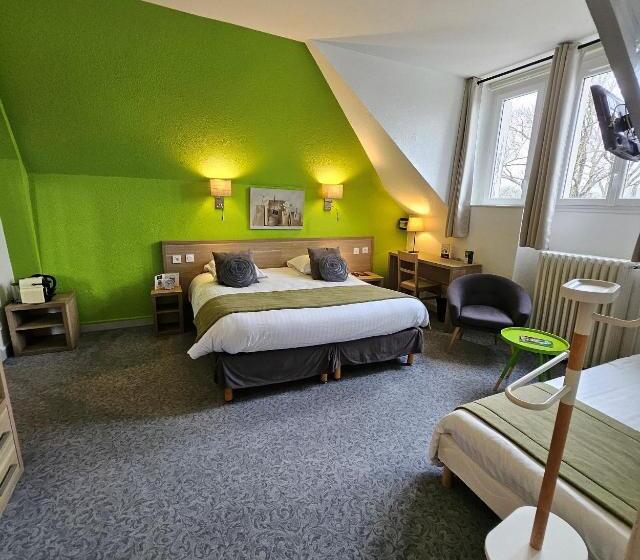 Трехместный Президентский, Hôtel Le Rohan Charme Et Caractère