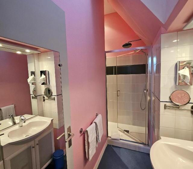 Трехместный Президентский, Hôtel Le Rohan Charme Et Caractère