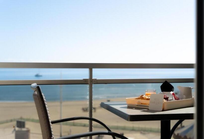 Номер Superior Вид на Море, Hôtel Mar I Cel & Spa