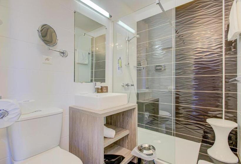 Номер Стандарт с Террасой, Le Madeloc Hôtel & Spa