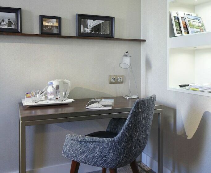 اتاق استاندارد یک نفره, Hôtel Londres Et New York   Teritoria