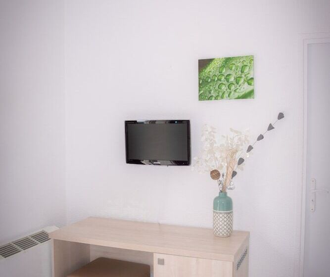 Номер Стандарт с Балконом, Et Appartements Reine D Azur