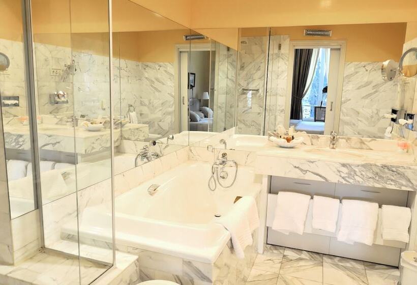 Номер Deluxe, Grand Hôtel Des Templiers