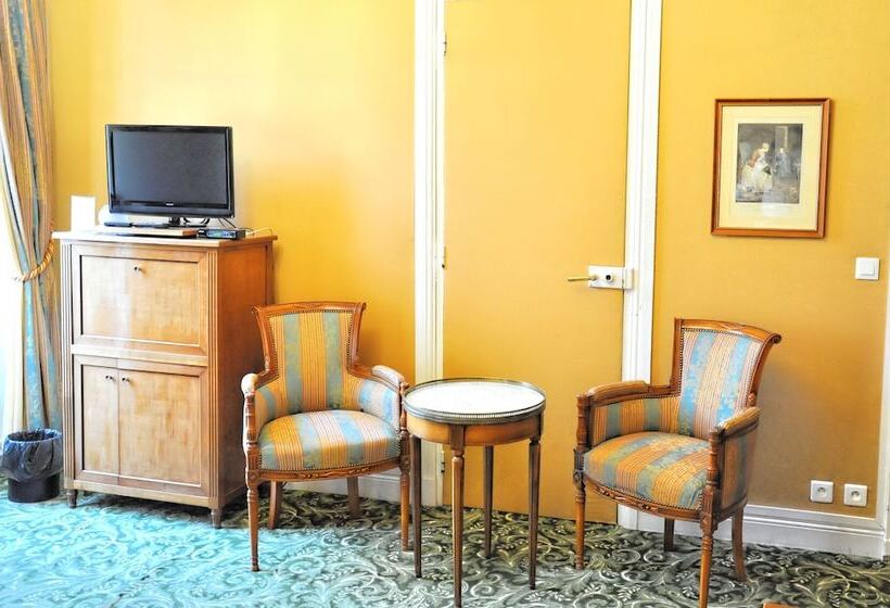 Номер Deluxe, Grand Hôtel Des Templiers