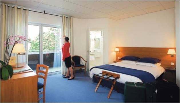 Superior room with lake view, Hôtel Savoie Leman