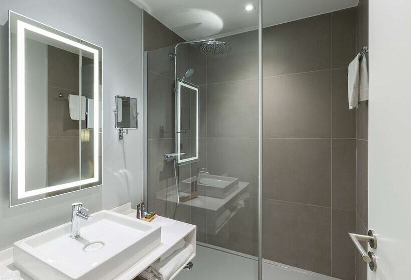 اتاق سوپریور, Novotel Poitiers Site Du Futuroscope
