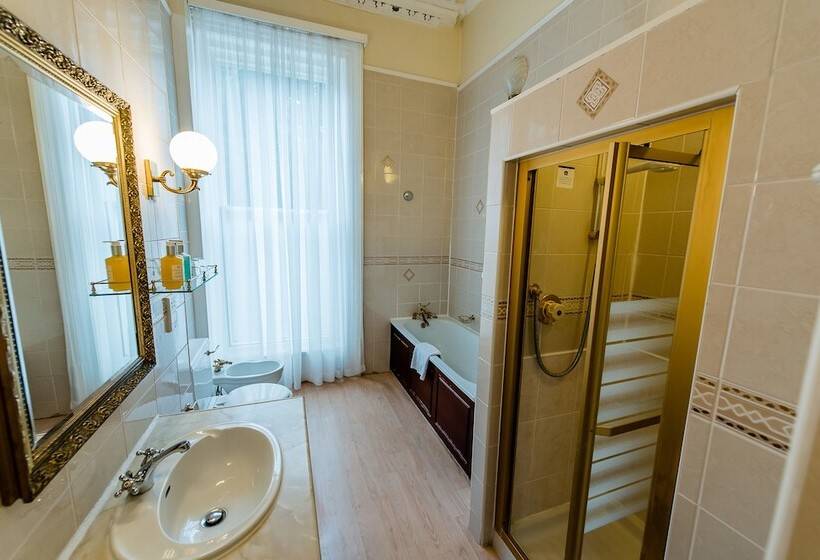 اتاق سوپریور, Voco The Clifton Folkestone, An Ihg