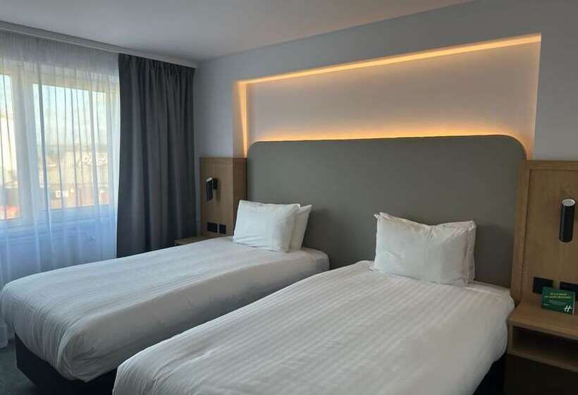 Номер Стандарт, Holiday Inn Basildon, An Ihg