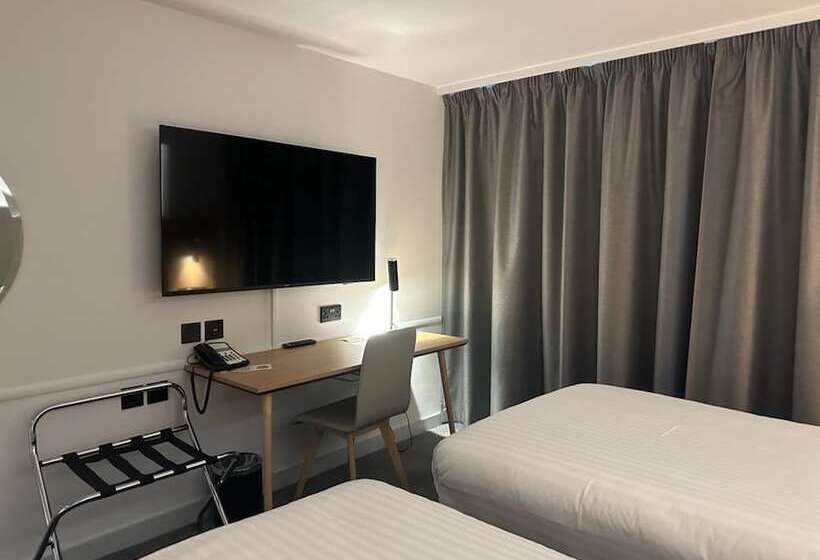 Номер Стандарт, Holiday Inn Basildon, An Ihg