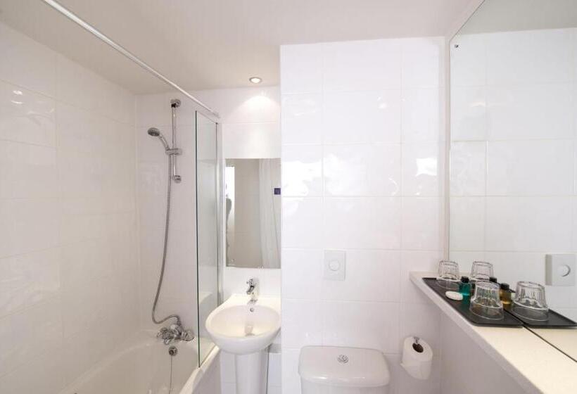 带大床的标准间, Leonardo Inn  Glasgow West End
