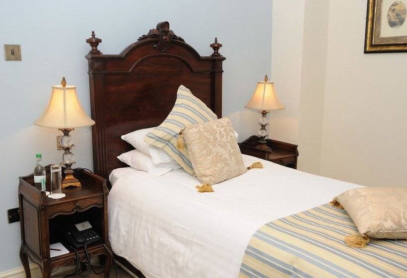 اتاق کلاسیک یک تخته, Ye Olde Bell Hotel & Spa