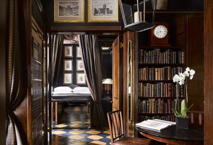 Люкс, Blakes Hotel London