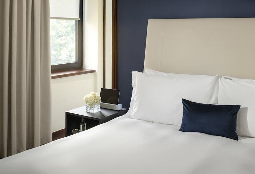 标准间, Como The Halkin