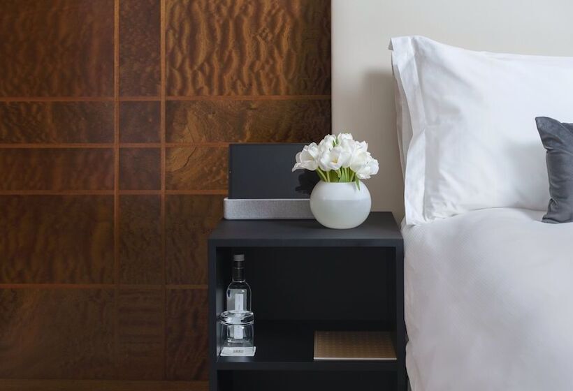 标准间, Como The Halkin