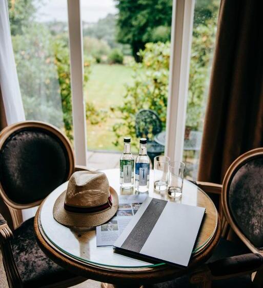 スイート, Flackley Ash Country House