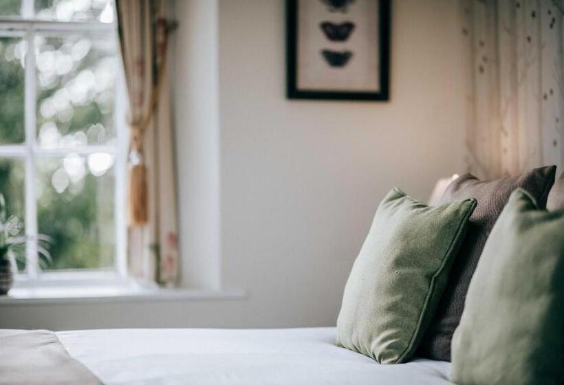 Номер Стандарт, Flackley Ash Country House