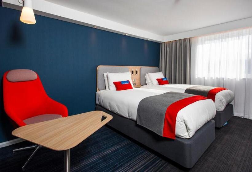 Номер Стандарт Адаптированный для Инвалидов, Holiday Inn Express Portsmouth – North, An Ihg