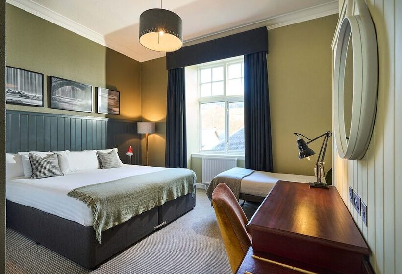 Quarto Familiar, Peebles Hydro