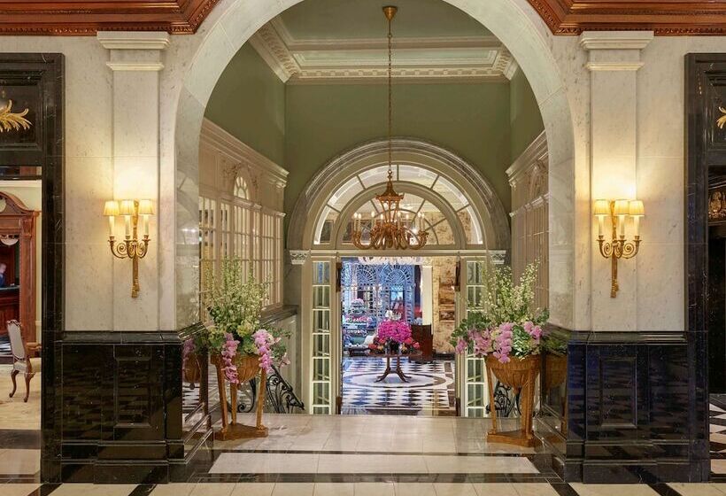 Номер Deluxe, The Savoy