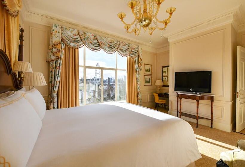 Люкс Вид на Реку, The Savoy