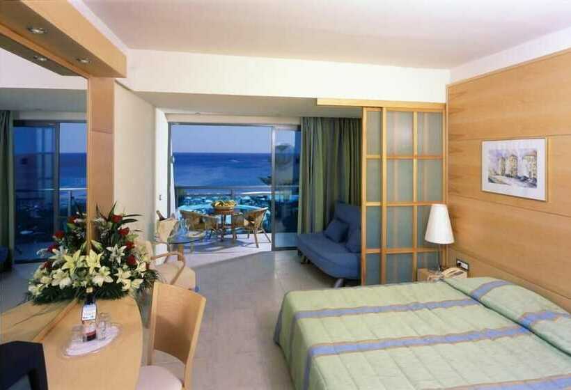 标准单人间, Calypso Beach