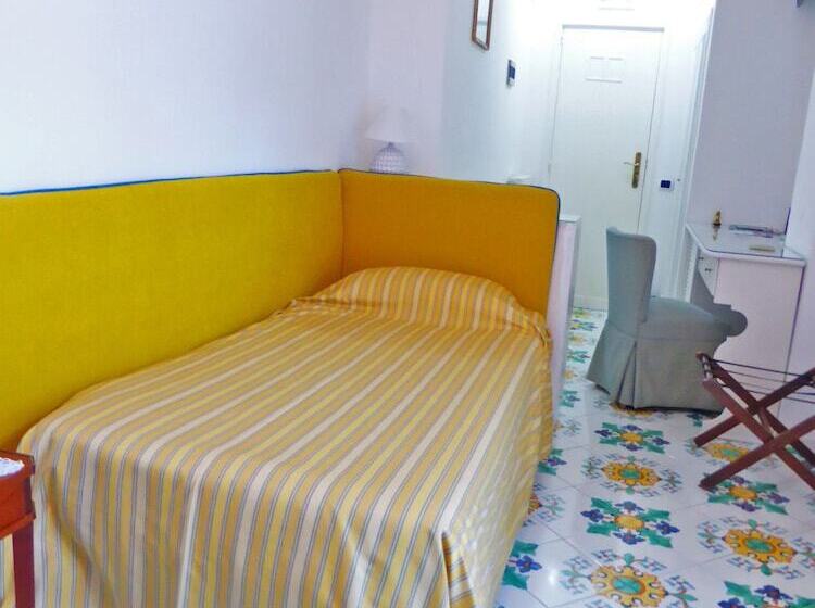 标准单人间, Albergo Gatto Bianco