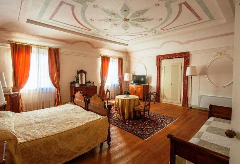 小型豪华套房, Villa Cornér Della Regina