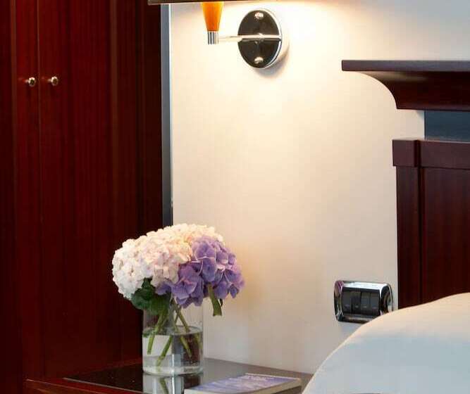 חדר דלוקס, Starhotels Excelsior