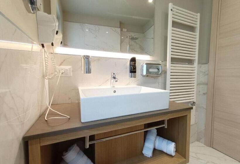 스위트 도시 전망, Lake Front Hotel Brenzone