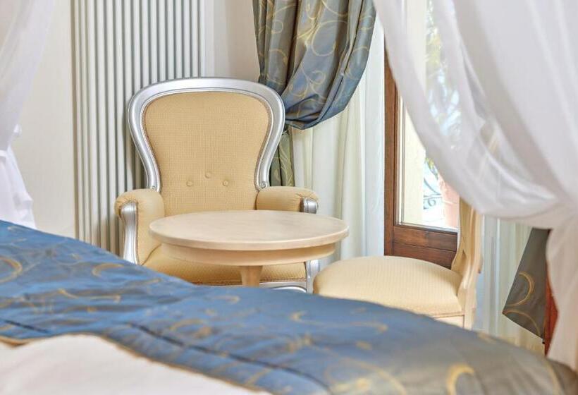 이그제큐티브 스위트, Lake Front Hotel Brenzone