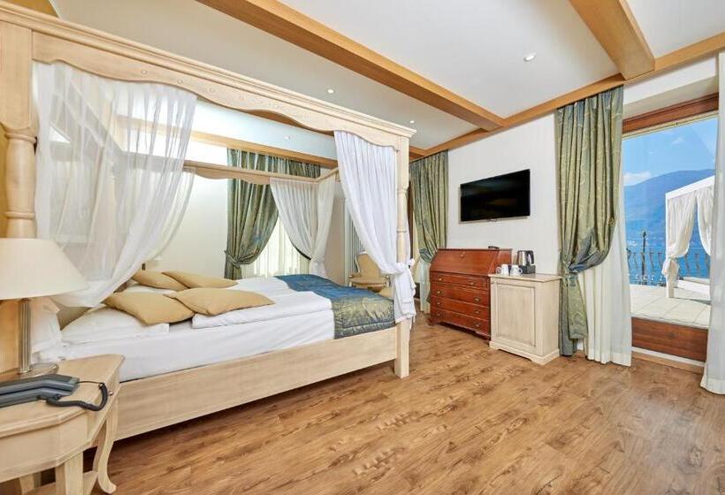 이그제큐티브 스위트, Lake Front Hotel Brenzone