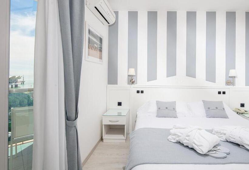 3-Bett-Standardzimmer Meerblick, Bellavista
