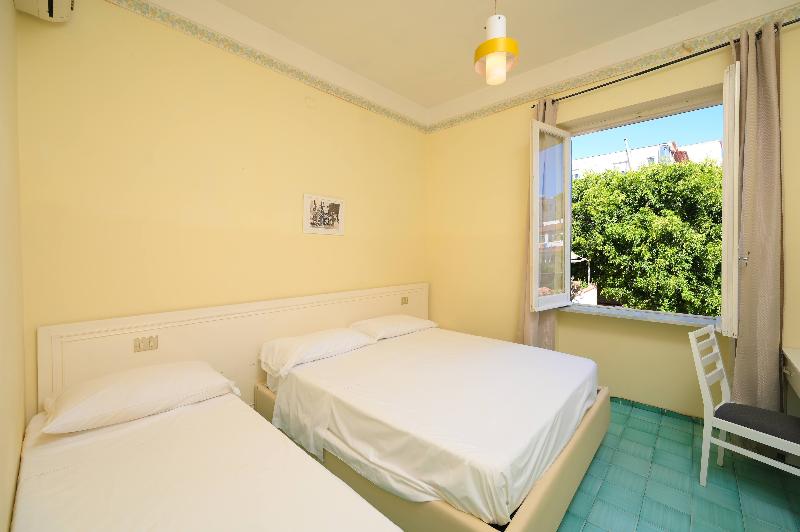 Номер Стандарт Трехместный, Villa Diana   Beach & Rooms