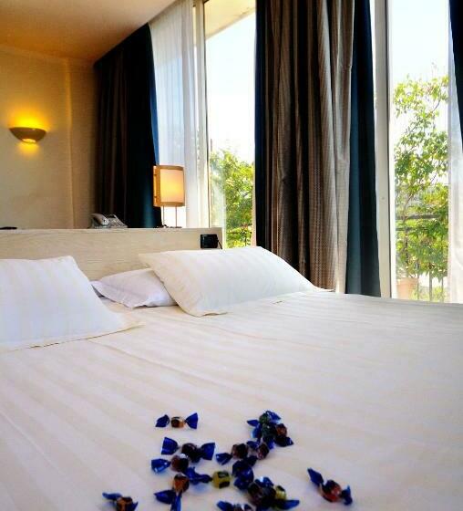 سوئیت جونیور با تراس, Best Western Hotel Globus
