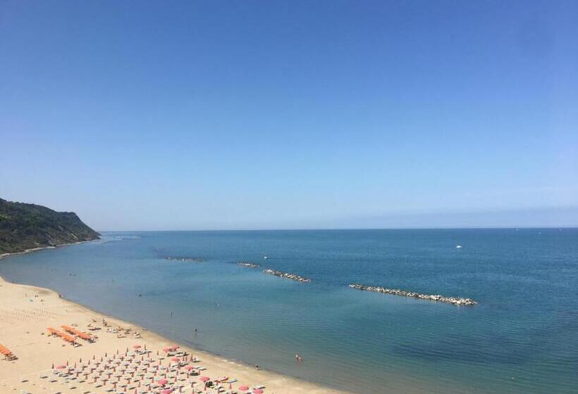 Номер Стандарт Вид на Море, Baia Flaminia