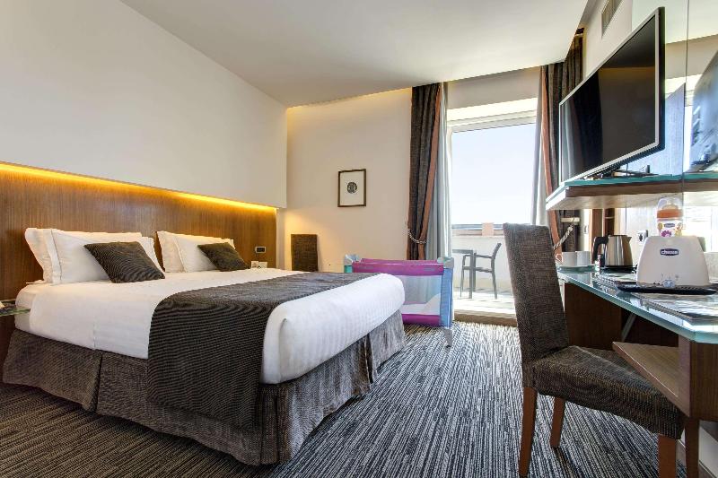 اتاق سوپریور با تخت بزرگ, Best Western Plus Hotel Universo