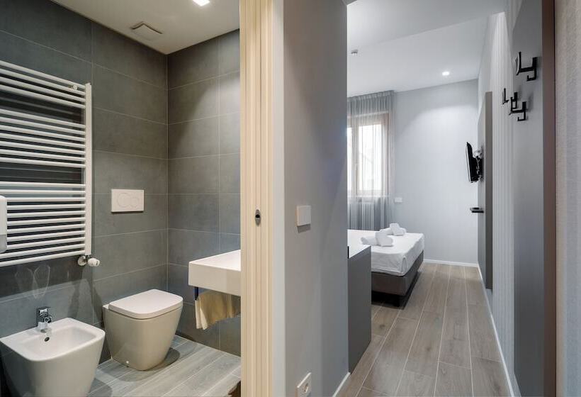 اتاق استاندارد, Excelsior Pavia