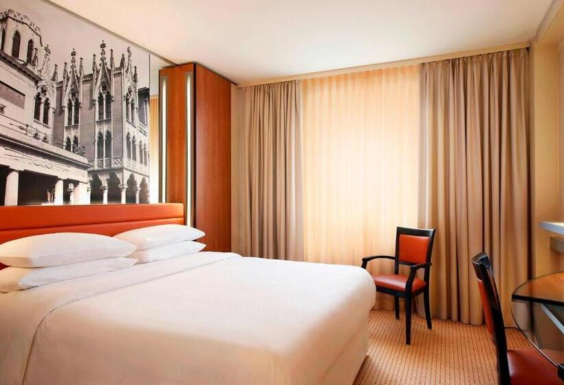 Quarto Clássico, Four Points By Sheraton Padova